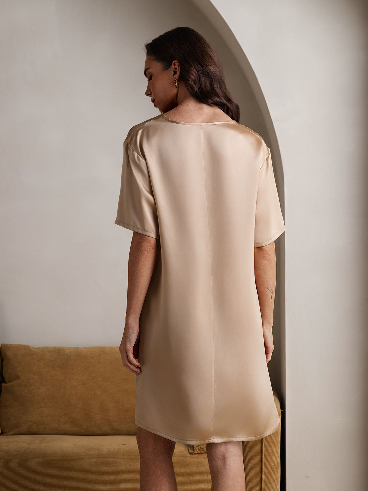 Pure Silk Half Sleeve V-neck Short Nightgown with Split Design