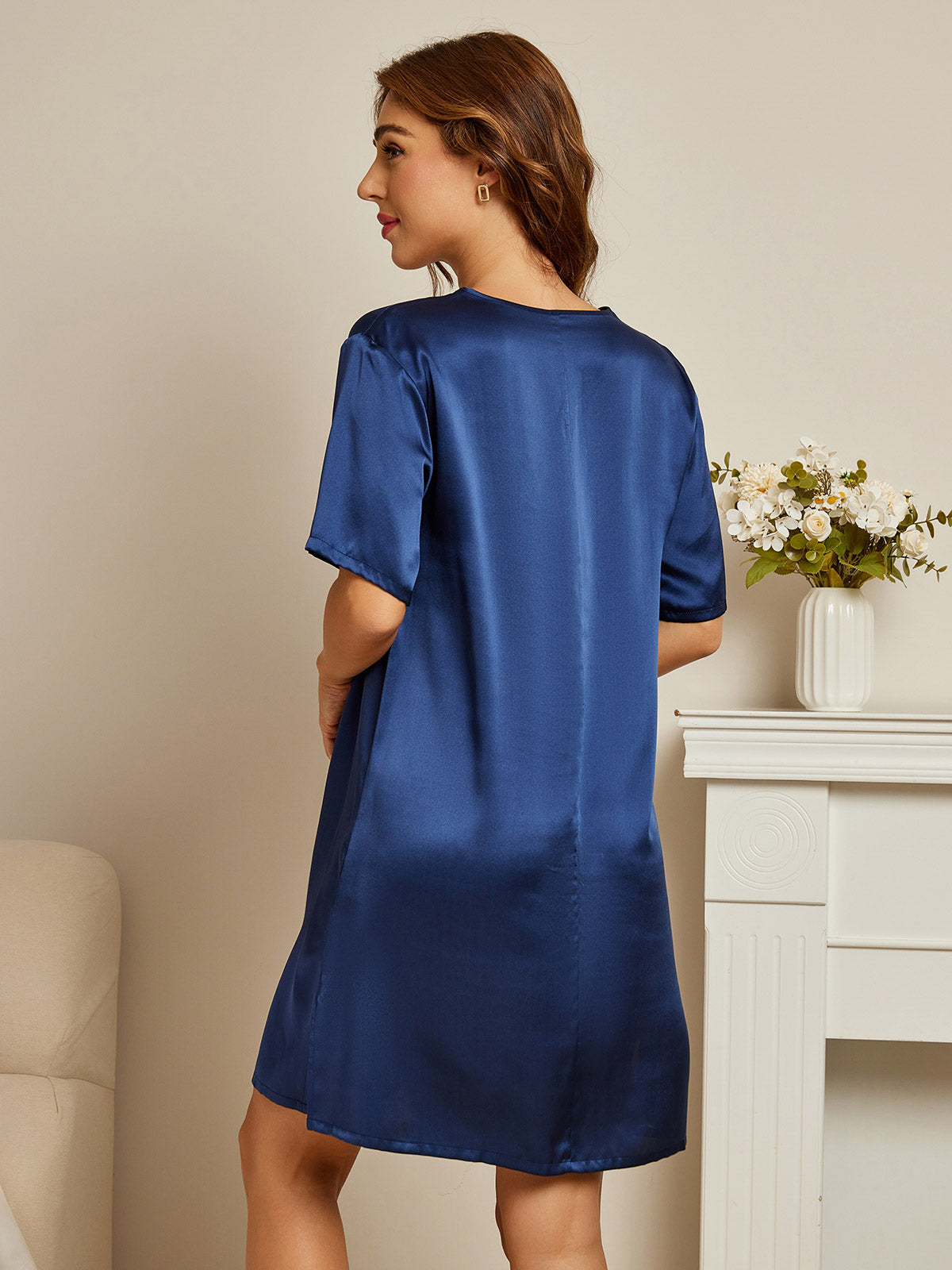 Women's Pure Silk Half Sleeve V-neck Short Nightgown