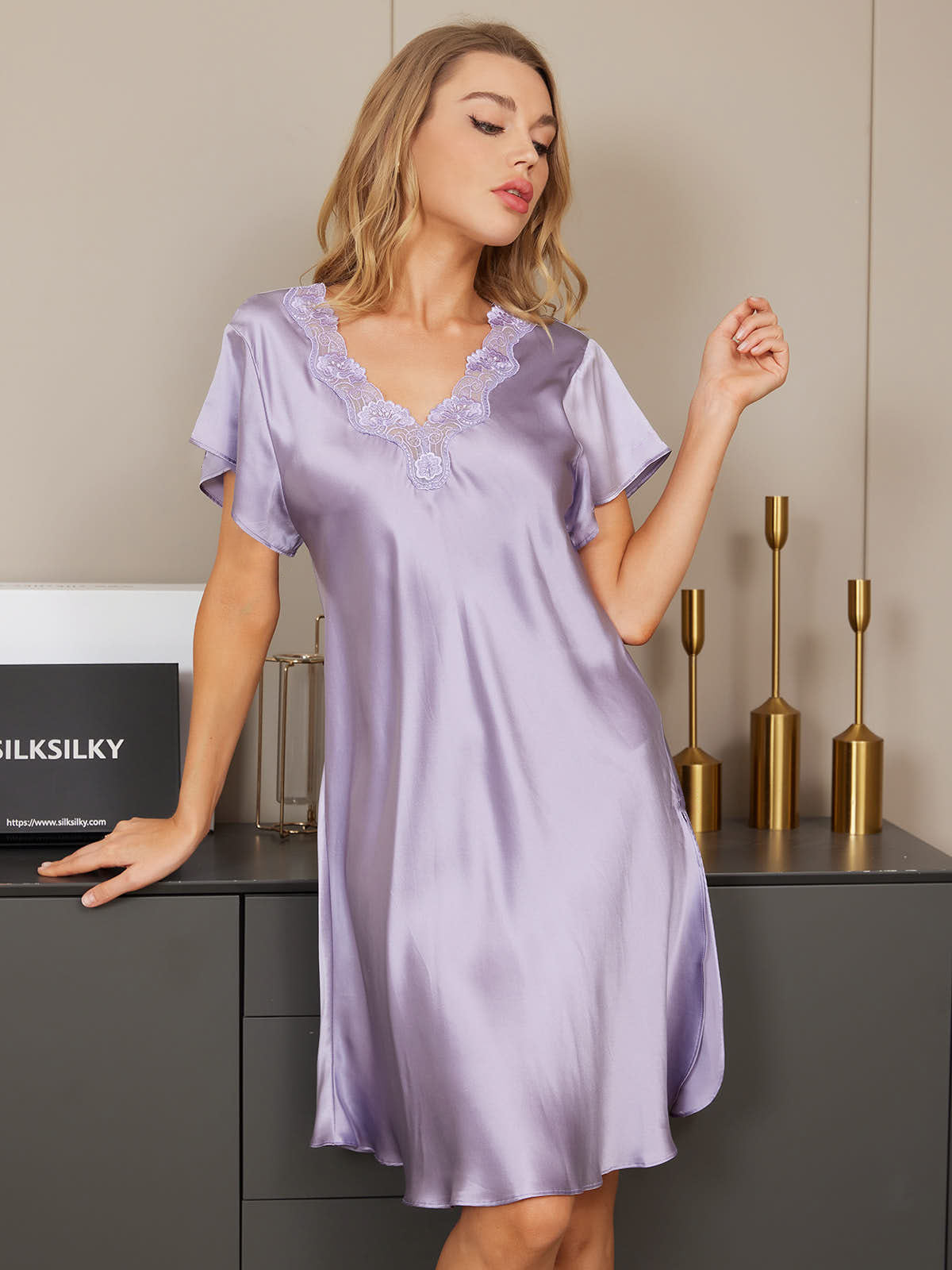 Pure Silk Short Sleeve V-neck Side Split Short Nightgown
