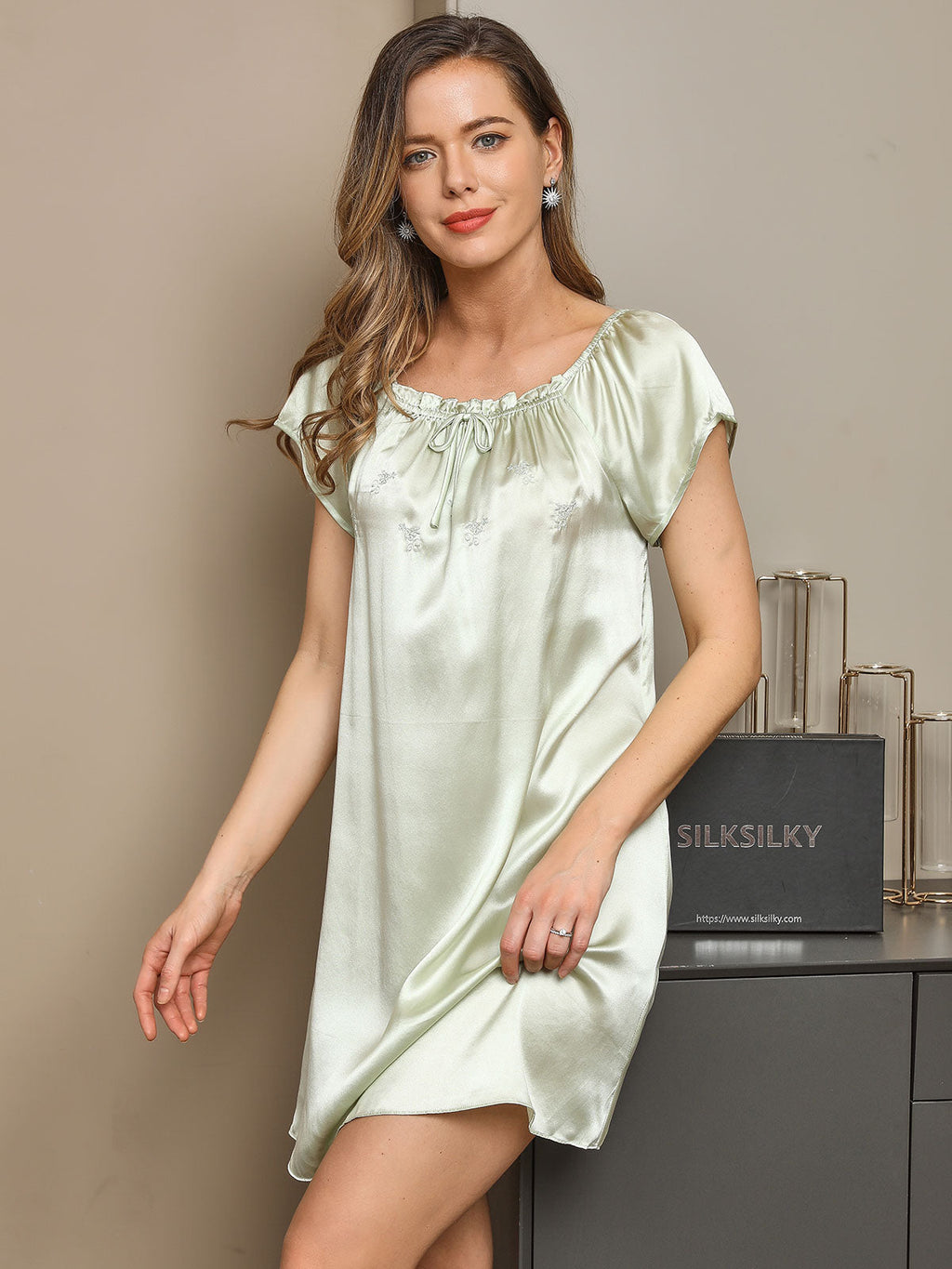 Pure Silk Cap Sleeve Square Neck Short Nightgown