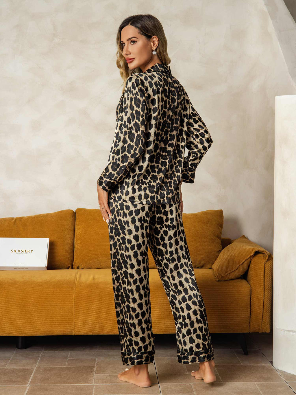 Pure Silk Leopard-Printed Long Sleeve Pants Pajamas