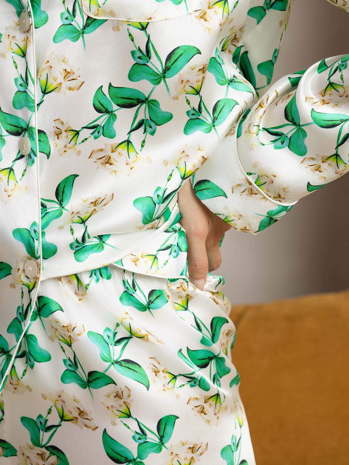 Pure Silk Binding Trim Pajamas Set 2Pcs