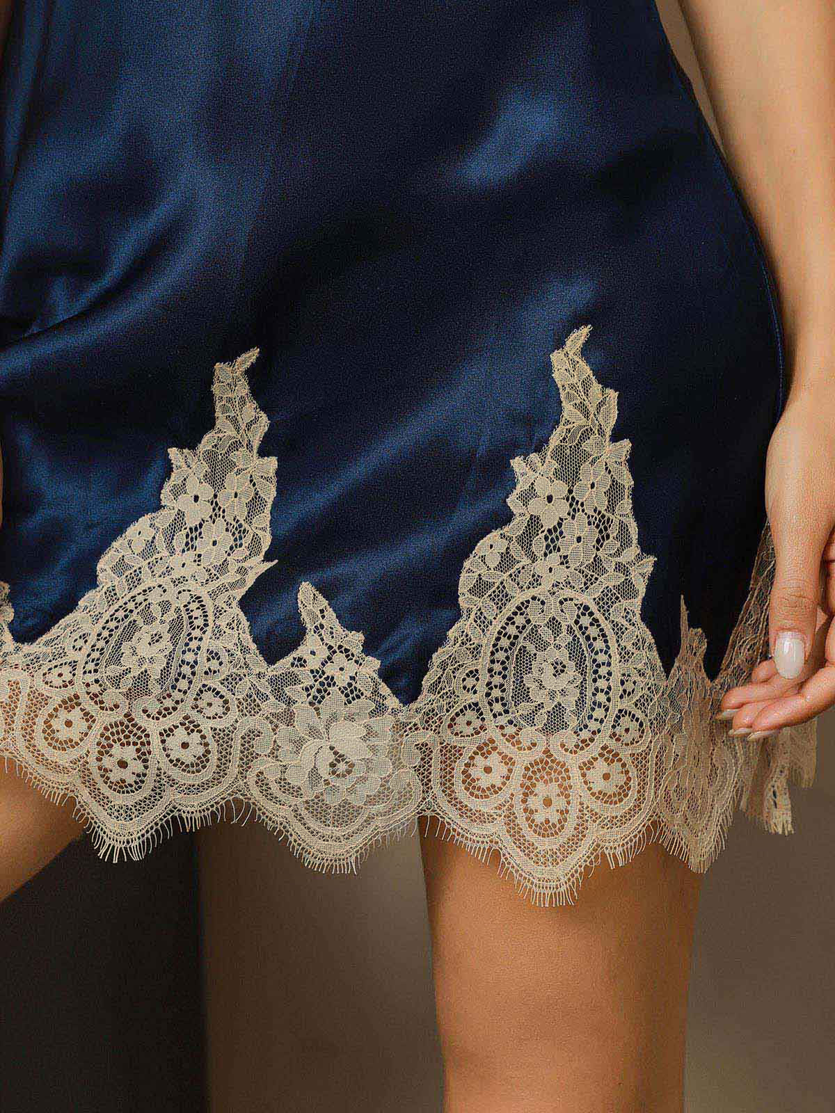 Pure Silk Spaghetti strap V-neck Short Nightgown