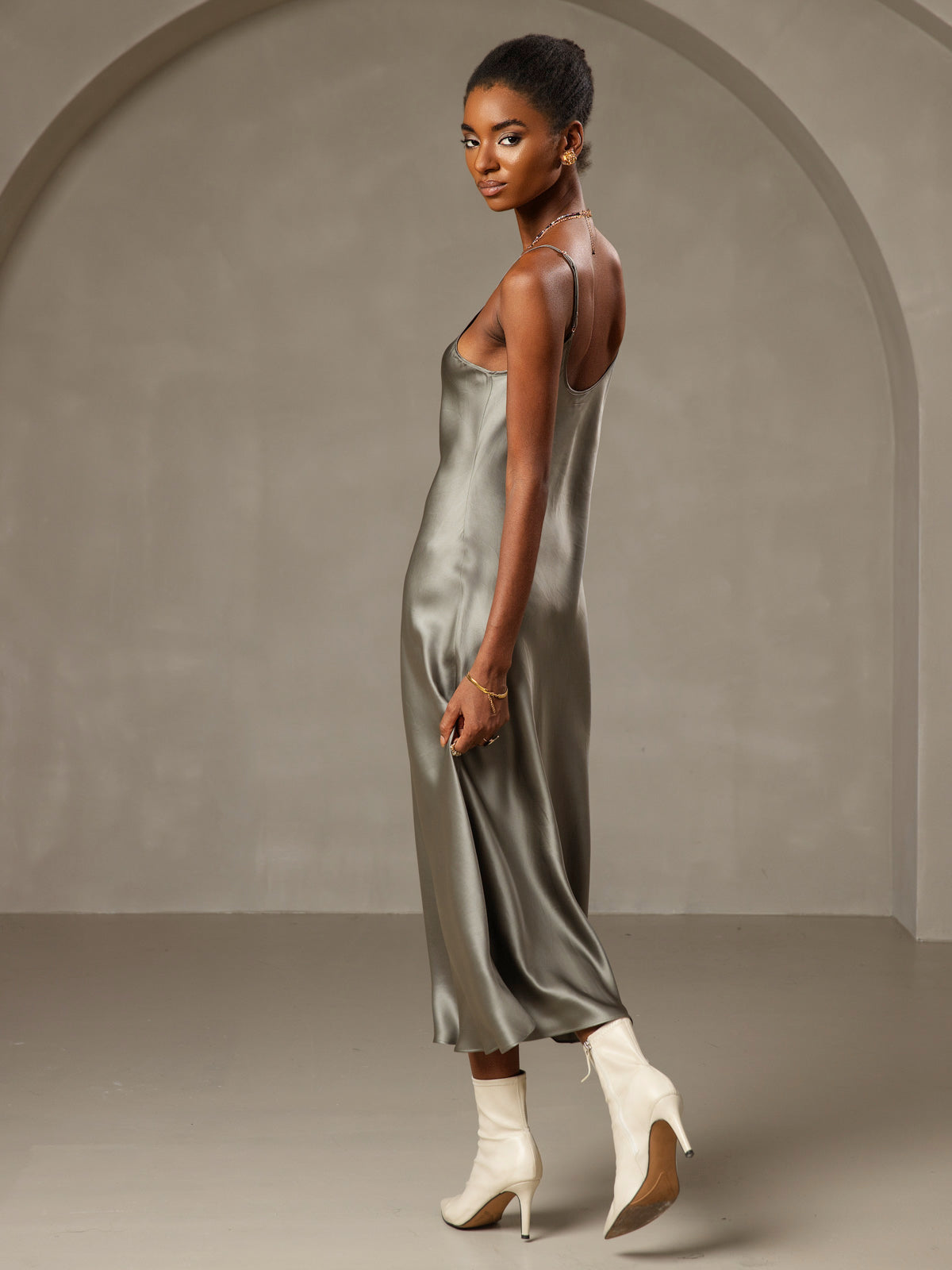 Women's Pure Silk Spaghetti Strap V-neck Midi Nightgown