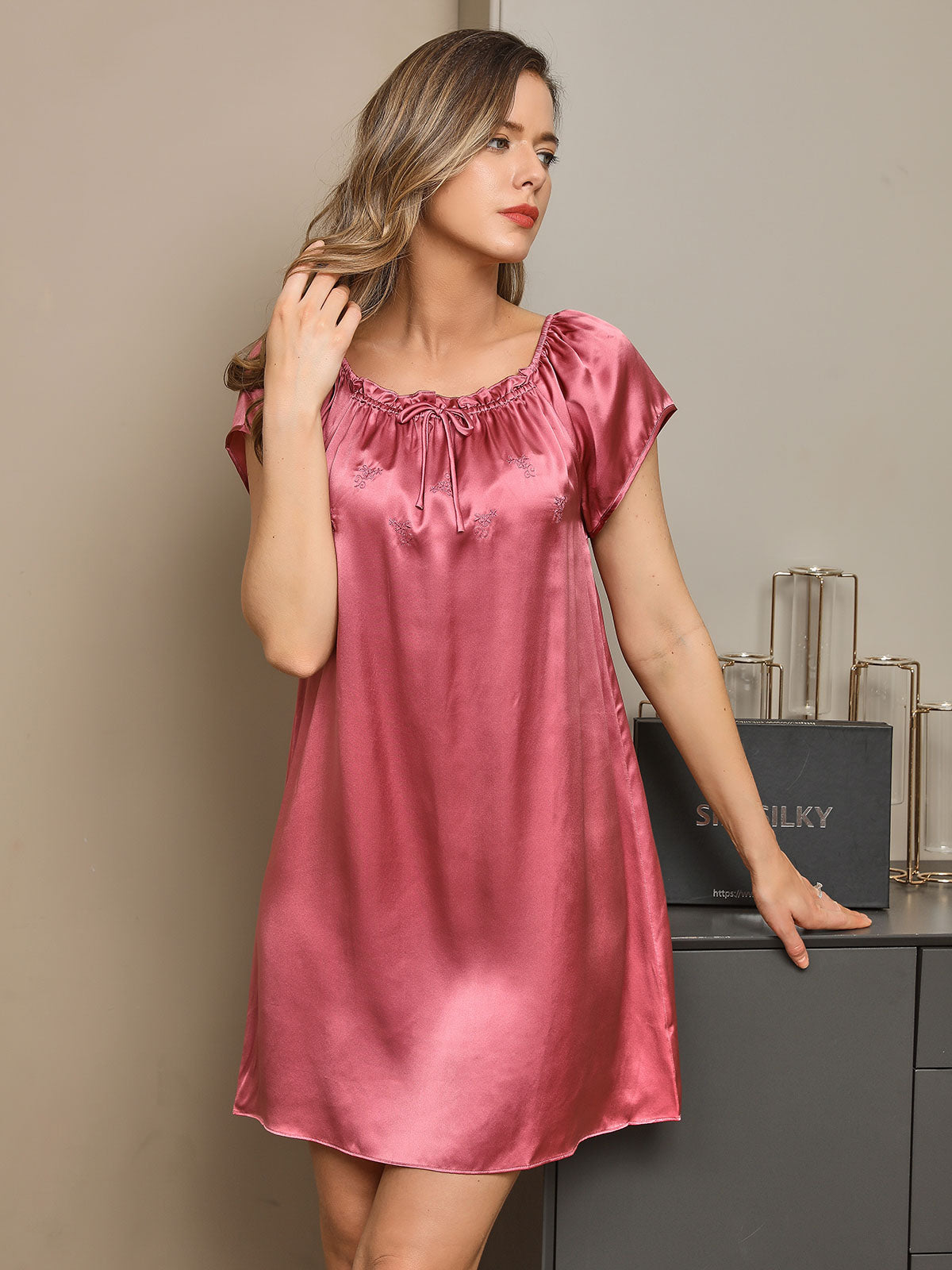 Pure Silk Cap Sleeve Square Neck Short Nightgown
