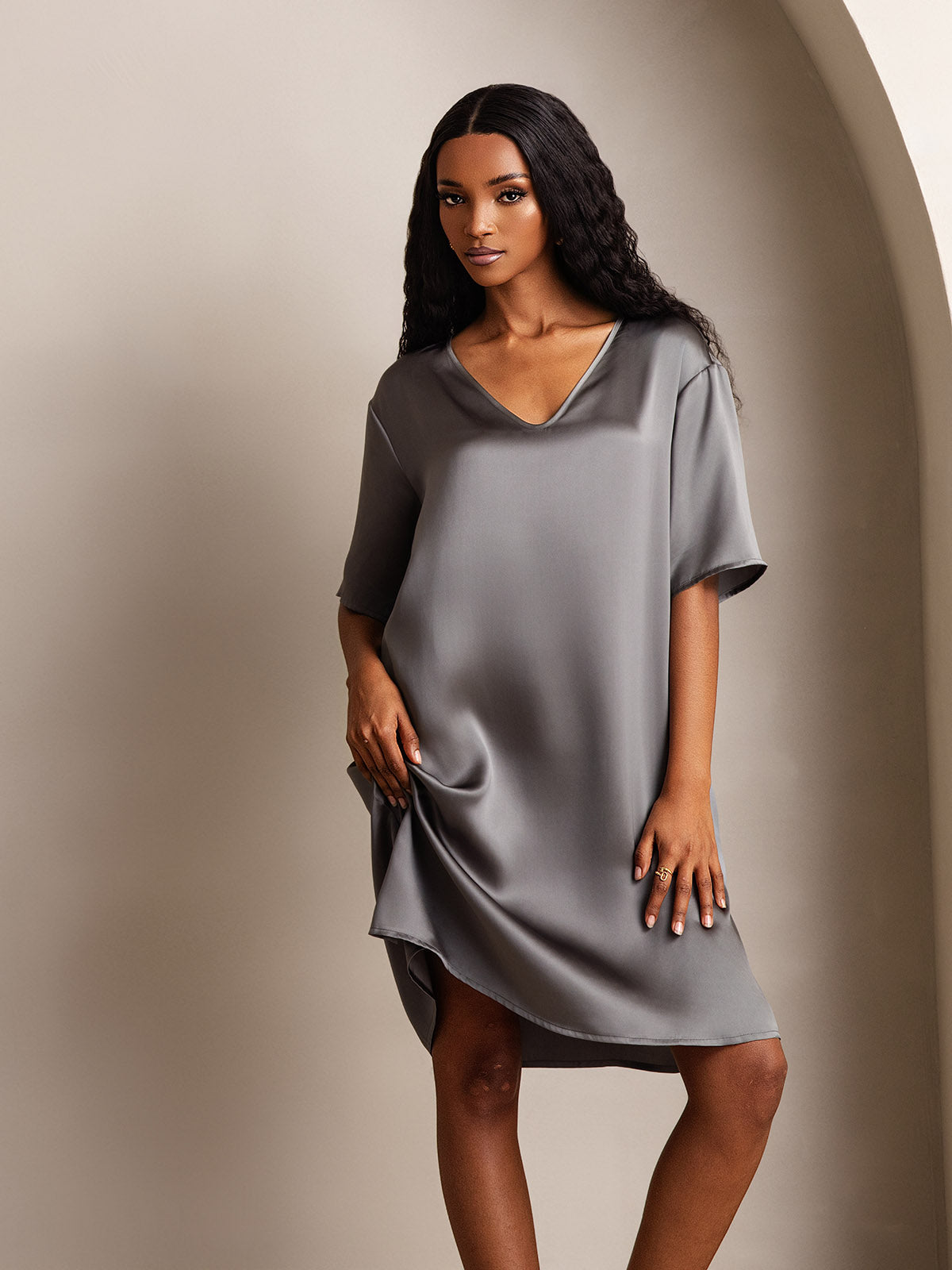Women's Pure Silk Half Sleeve V-neck Short Nightgown