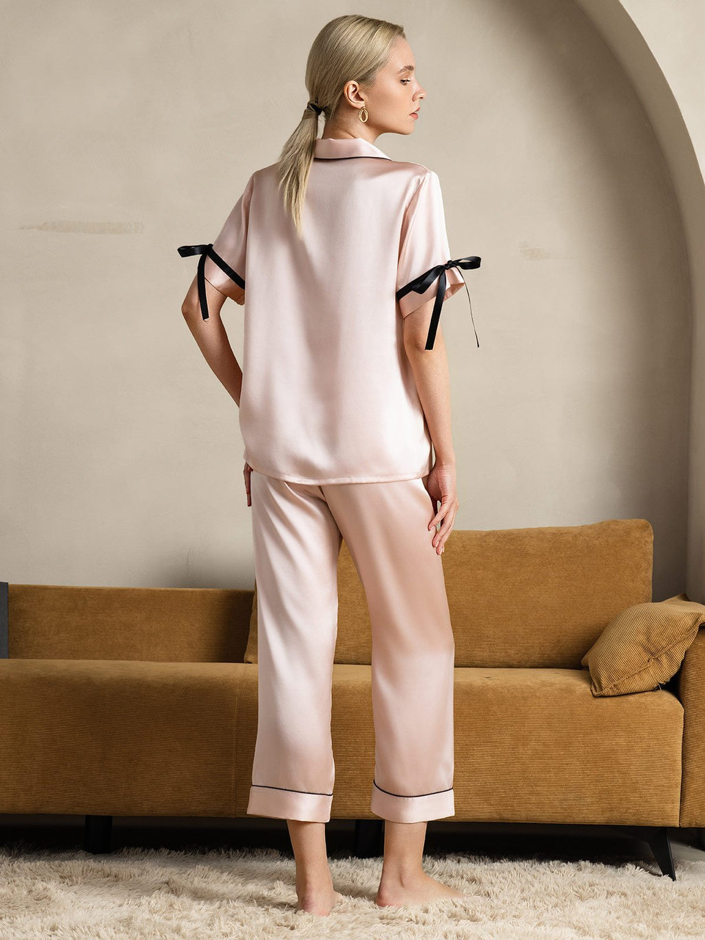 Pure Silk Short-Sleeved Pants Pajama Set