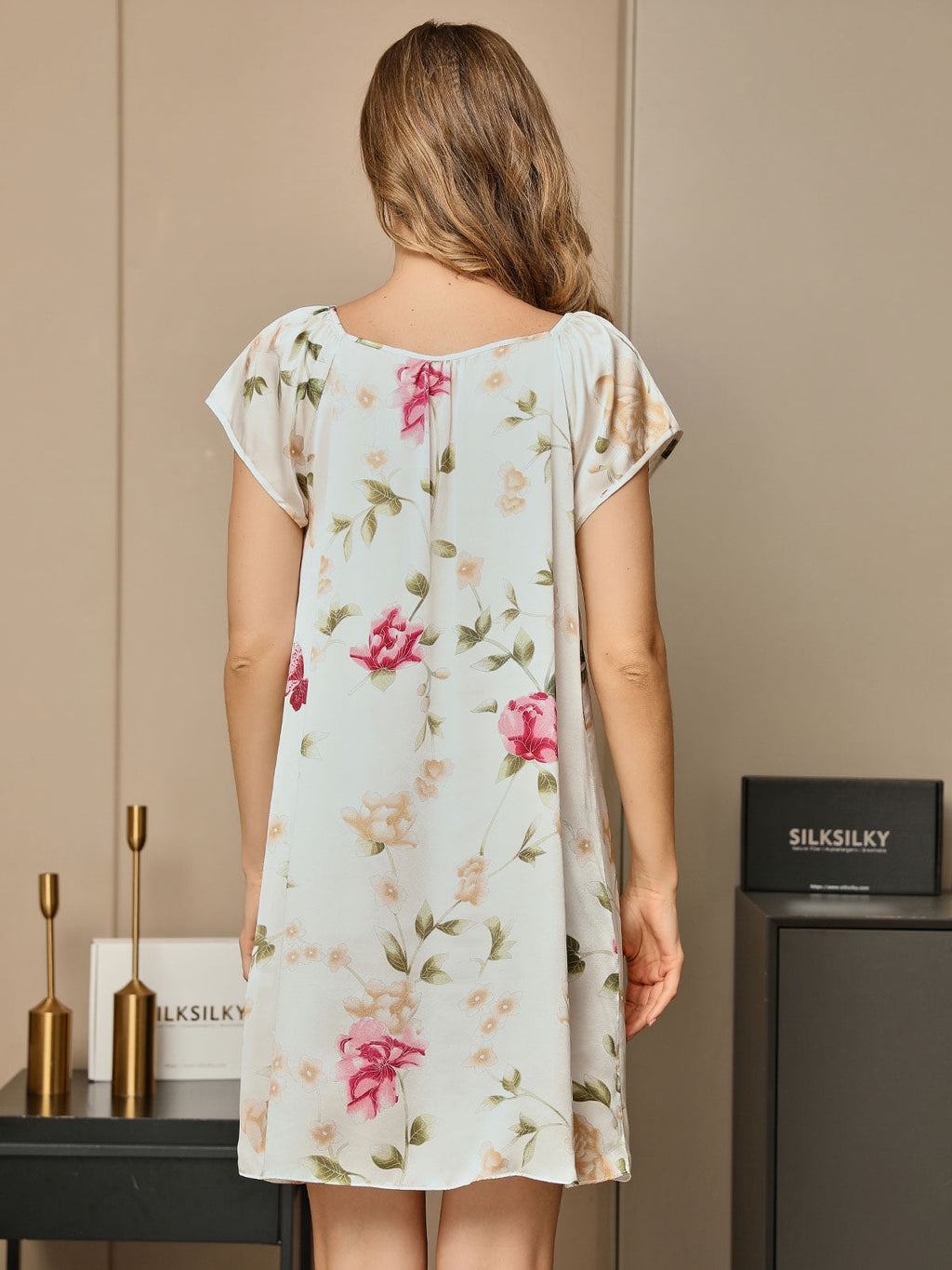 Pure Silk Floral Print Cap Sleeve Square Neck Short Nightgown