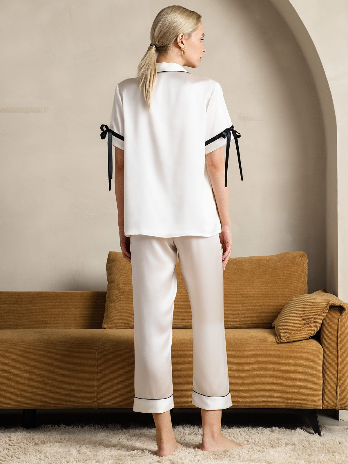 Pure Silk Short-Sleeved Pants Pajama Set