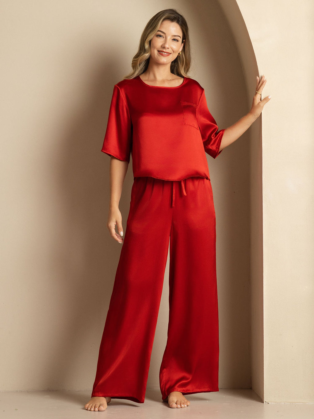 Pure Silk Women‘s Pajama Set