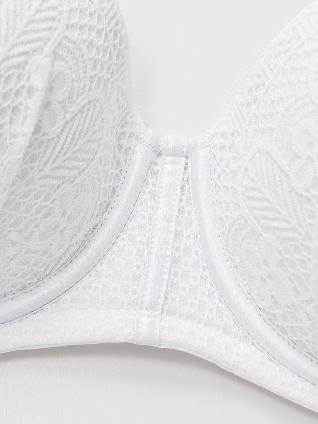 Push Up Full Figure Strapless Pleated Lace Multiway Bra White