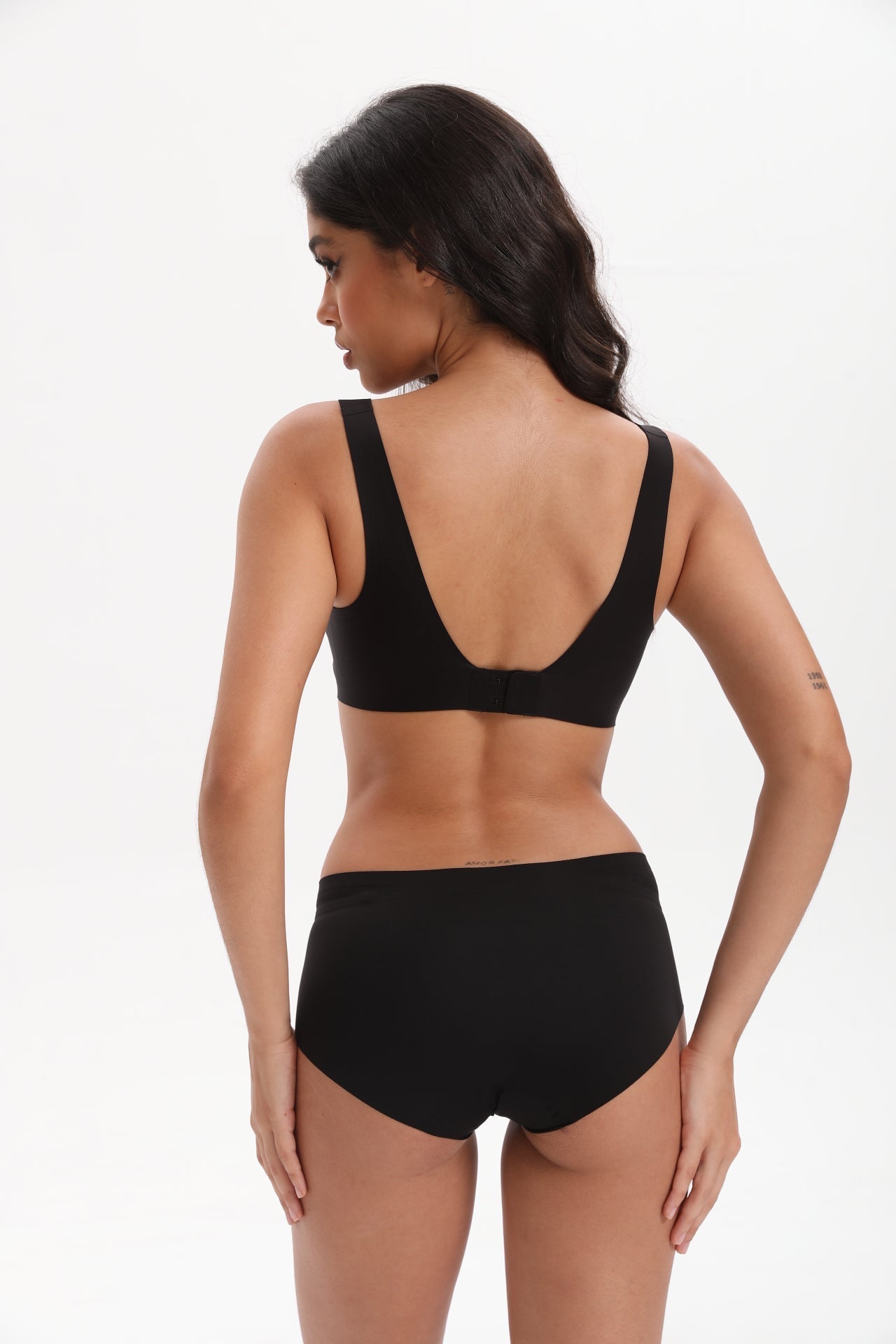 Seamless T-Shirt Sports Bra with Wireless Push-Up Lift | WingsLove Value Essential